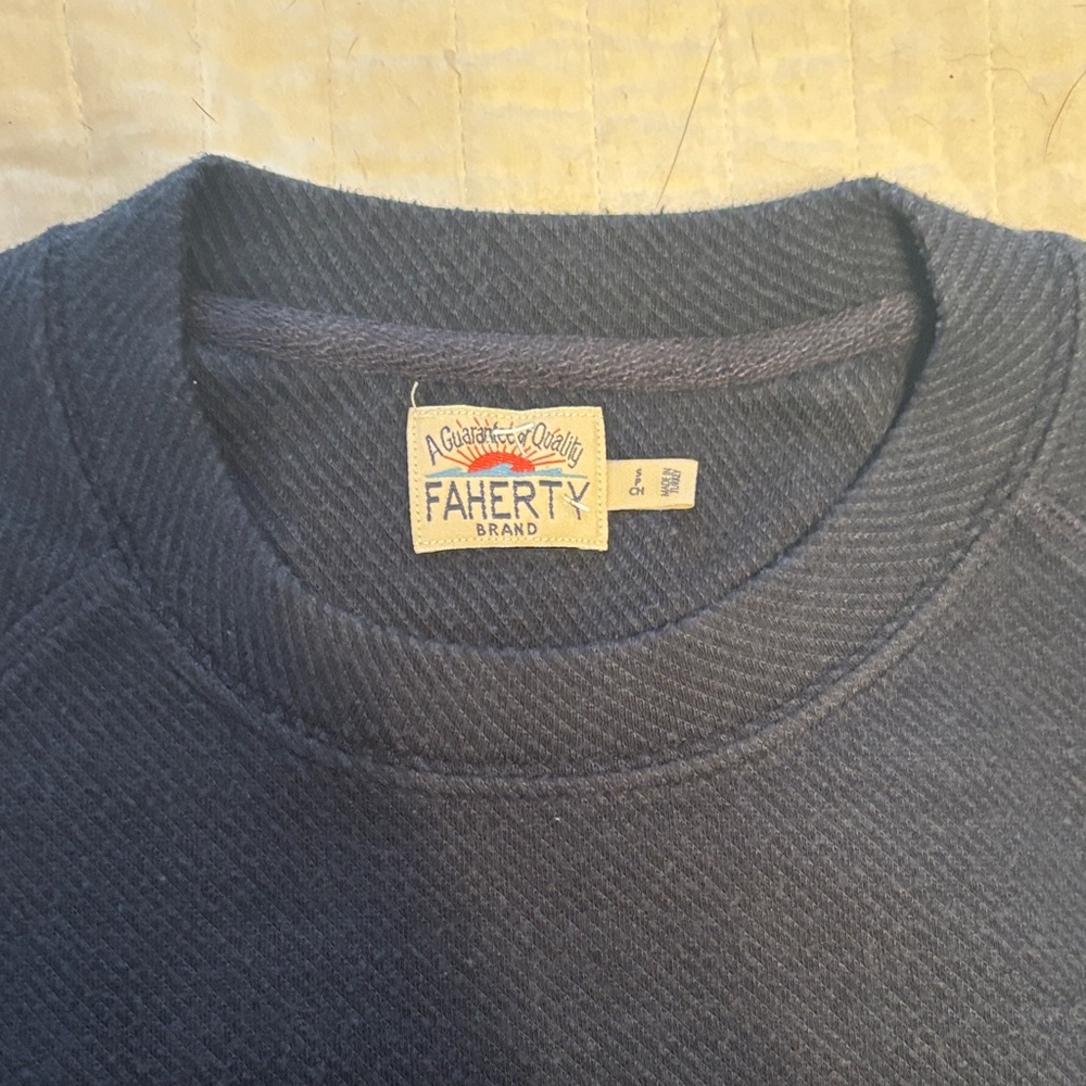 Faherty Men's Navy Crewneck Sweater